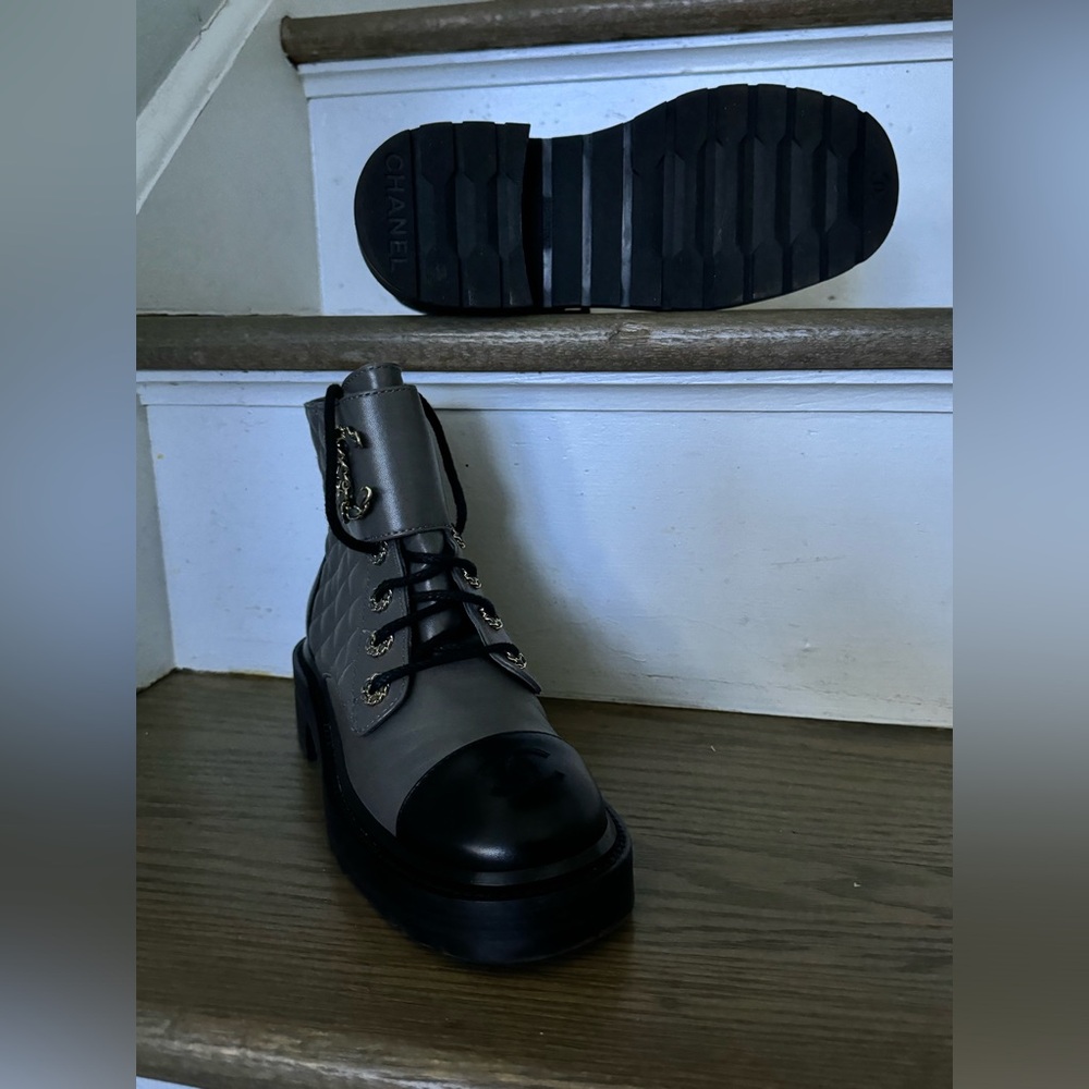Cha grey/black CC buckle combat boots 36FR